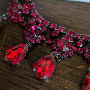 Vintage Ruby Red rhinestone teardrop neckl…